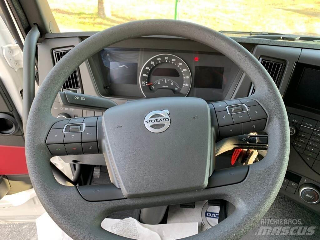 Volvo FMX 500. 8x4 شاحنات أخرى