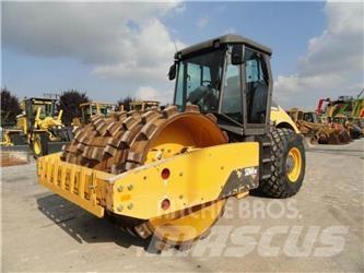 Volvo SD160-DX ضاغطات التربة