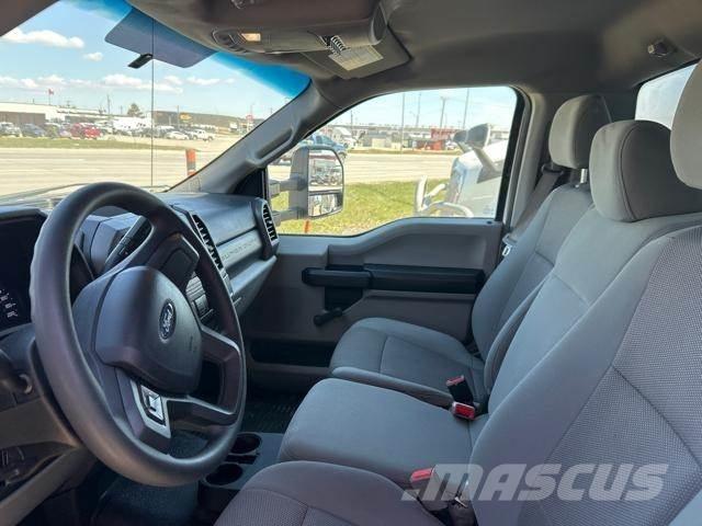 Ford F450 XL 4x2 شاحنات ذات هيكل صندوقي