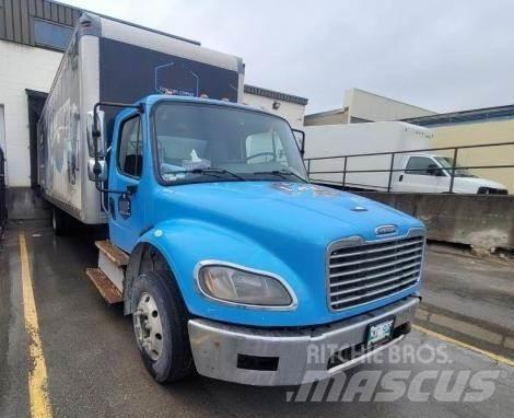 Freightliner M2 شاحنات ذات هيكل صندوقي