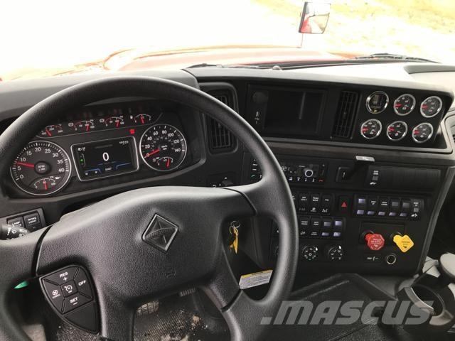 International HV شاحنات قلابة