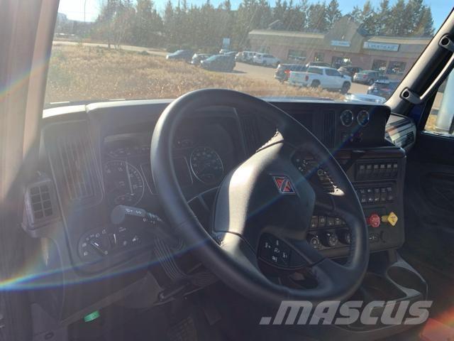 International HX وحدات الجر