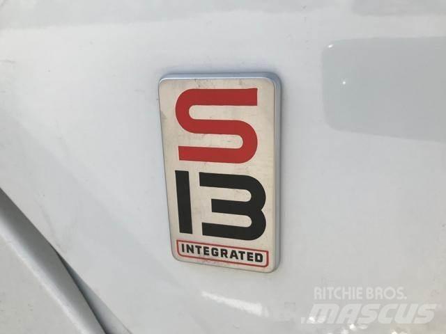 International LT وحدات الجر