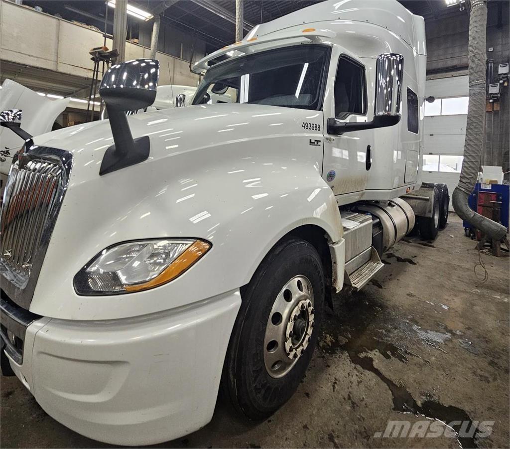 International LT وحدات الجر