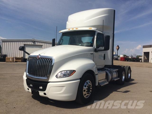 International LT Tractor Units