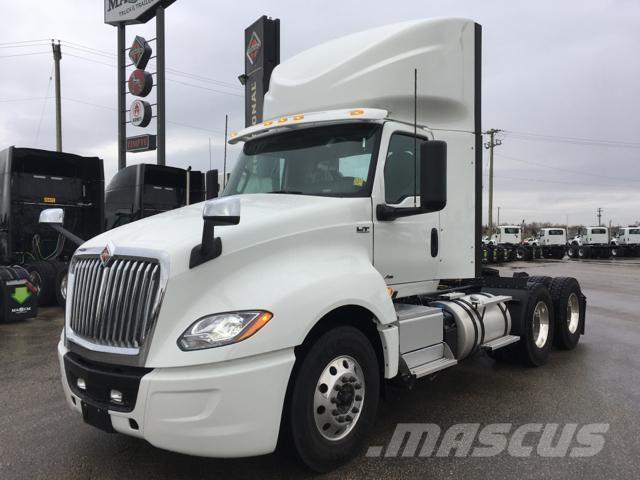 International LT وحدات الجر