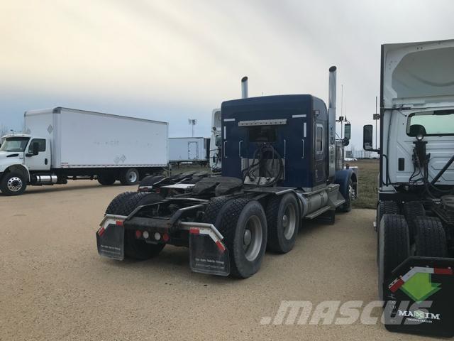 Kenworth W900 وحدات الجر