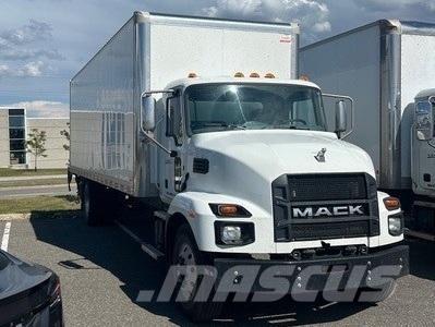 Mack MD شاحنات ذات هيكل صندوقي