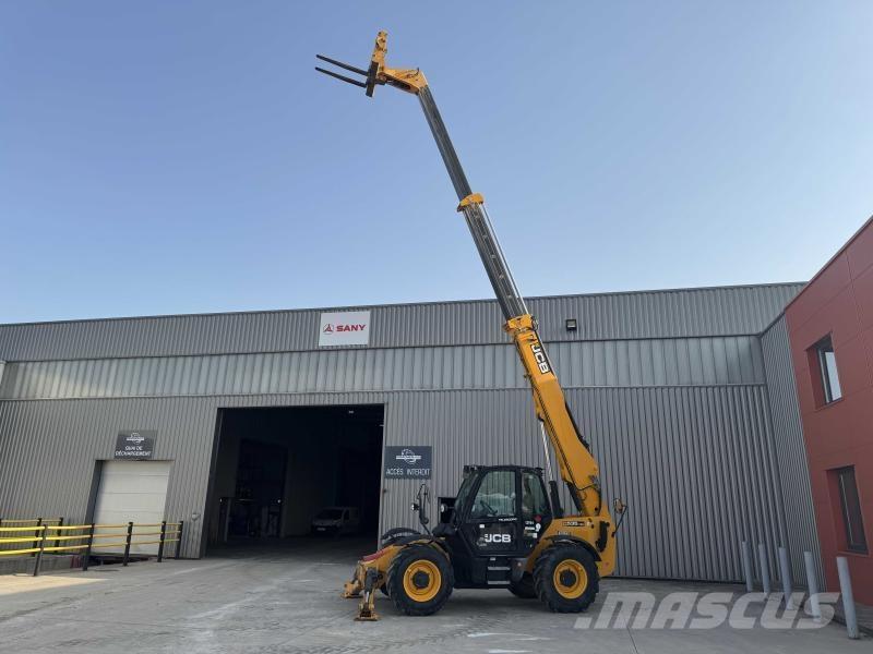 JCB 535-125 مناولات متداخلة