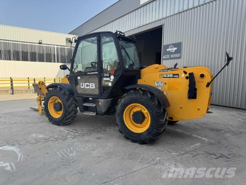 JCB 535-125 مناولات متداخلة