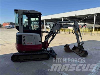 Takeuchi TB 23 حفارات صغيرة أقل من 7 طن (حفارات صغيرة)