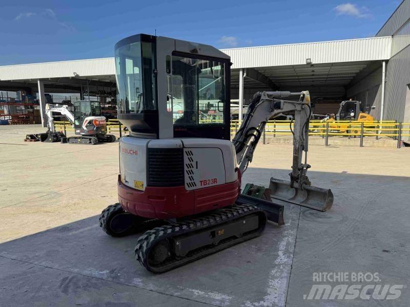 Takeuchi TB 23 حفارات صغيرة أقل من 7 طن (حفارات صغيرة)