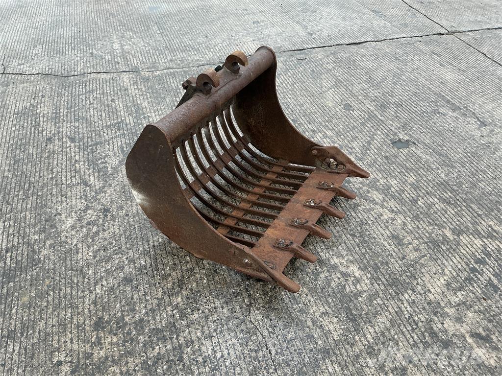  3 Ft Riddle Bucket ماكينات زراعية أخرى