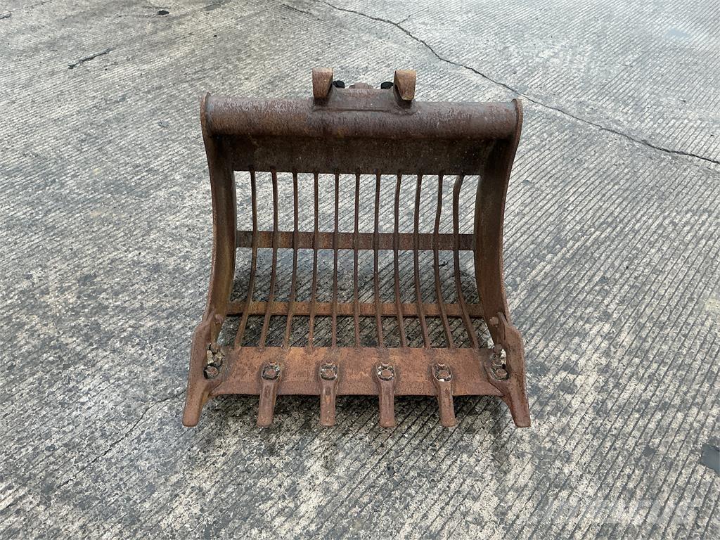  3 Ft Riddle Bucket ماكينات زراعية أخرى