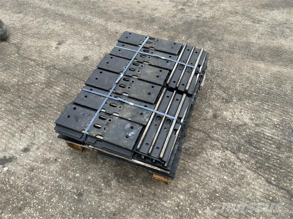  78x 450mm Steel Tracks ماكينات زراعية أخرى