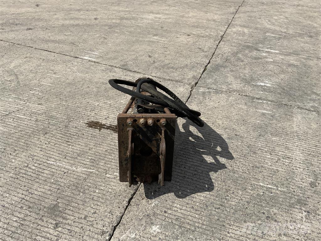 Arrow Head Breaker ماكينات زراعية أخرى