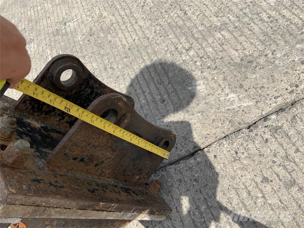 Arrow Head Breaker ماكينات زراعية أخرى