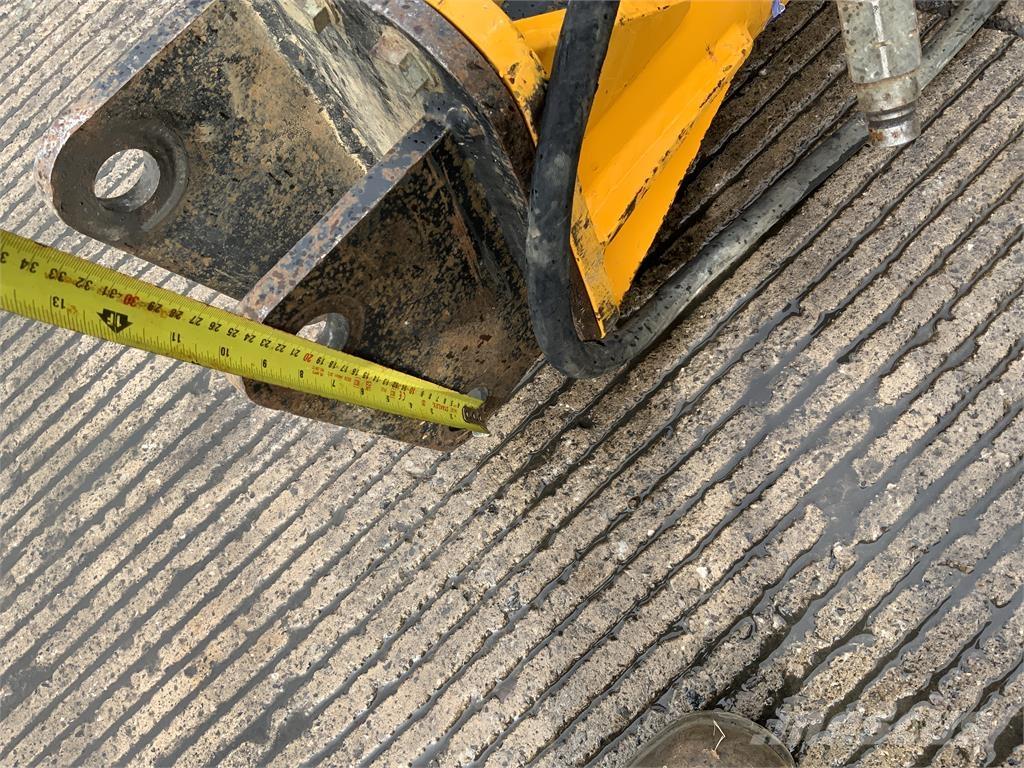 Arrow Head Breaker ماكينات زراعية أخرى