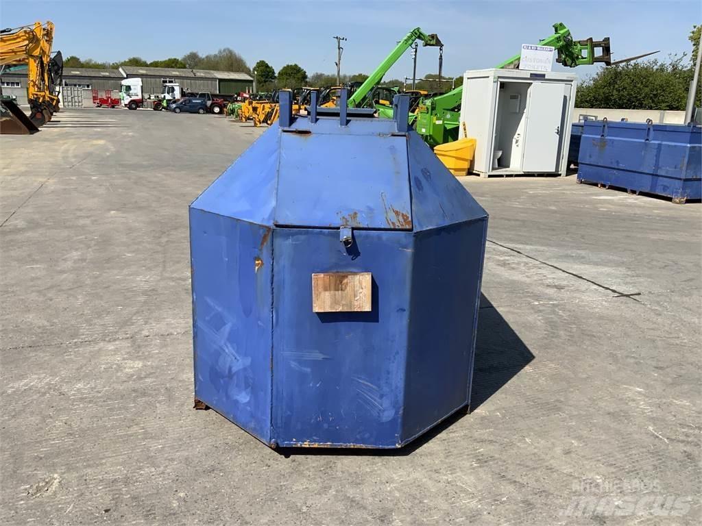 Blue Diesel Tank ماكينات زراعية أخرى