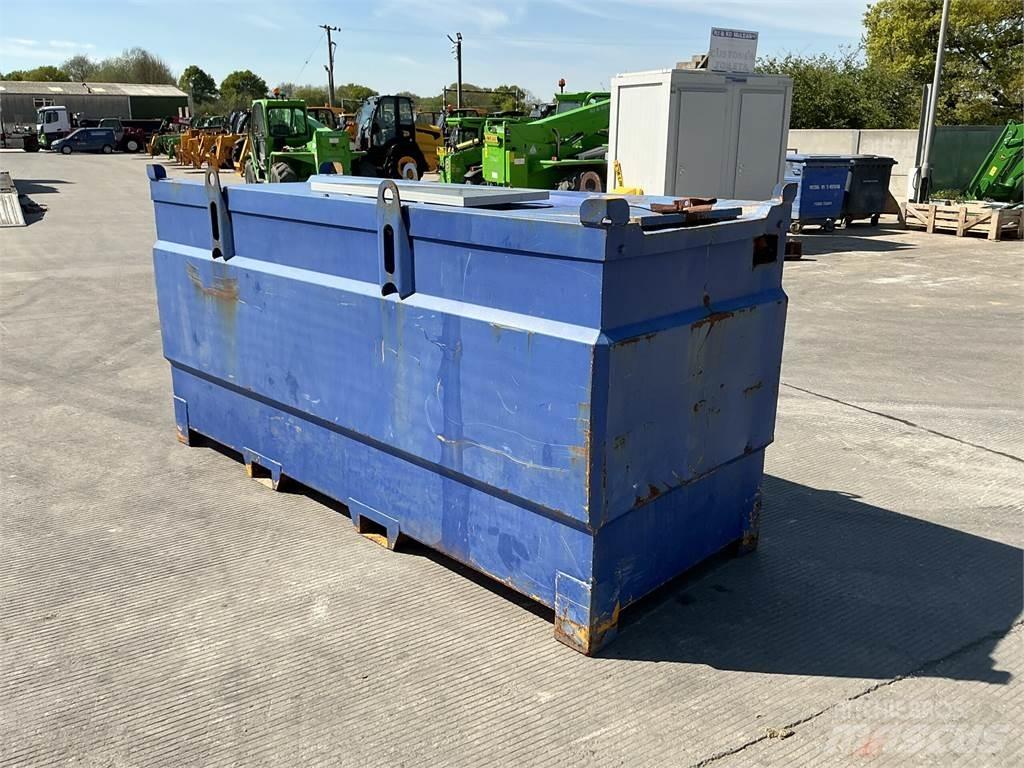 Blue Diesel Tank ماكينات زراعية أخرى
