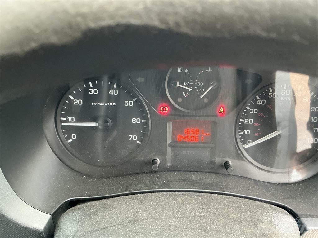Citroën Berlingo Van ماكينات زراعية أخرى