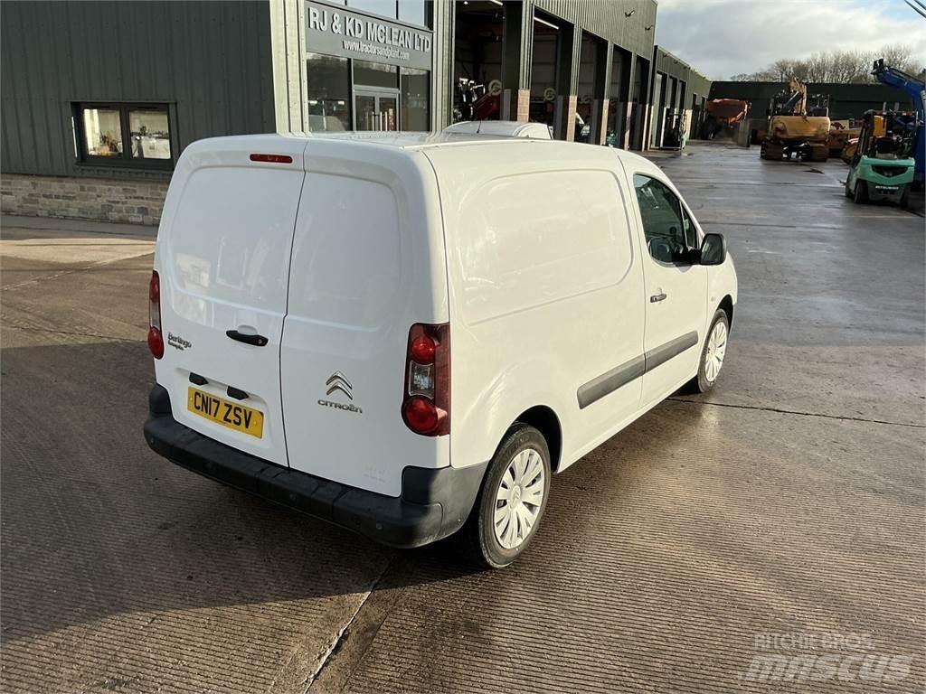 Citroën Berlingo Van ماكينات زراعية أخرى