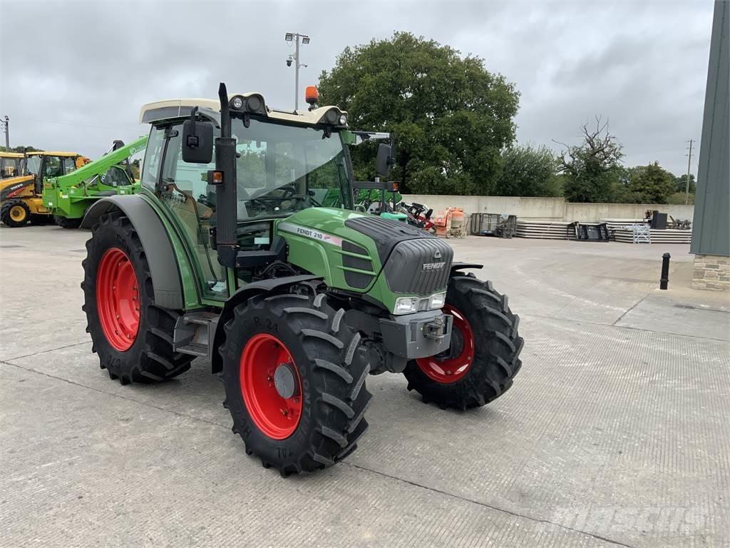 Fendt 210 (ST23988) ماكينات زراعية أخرى