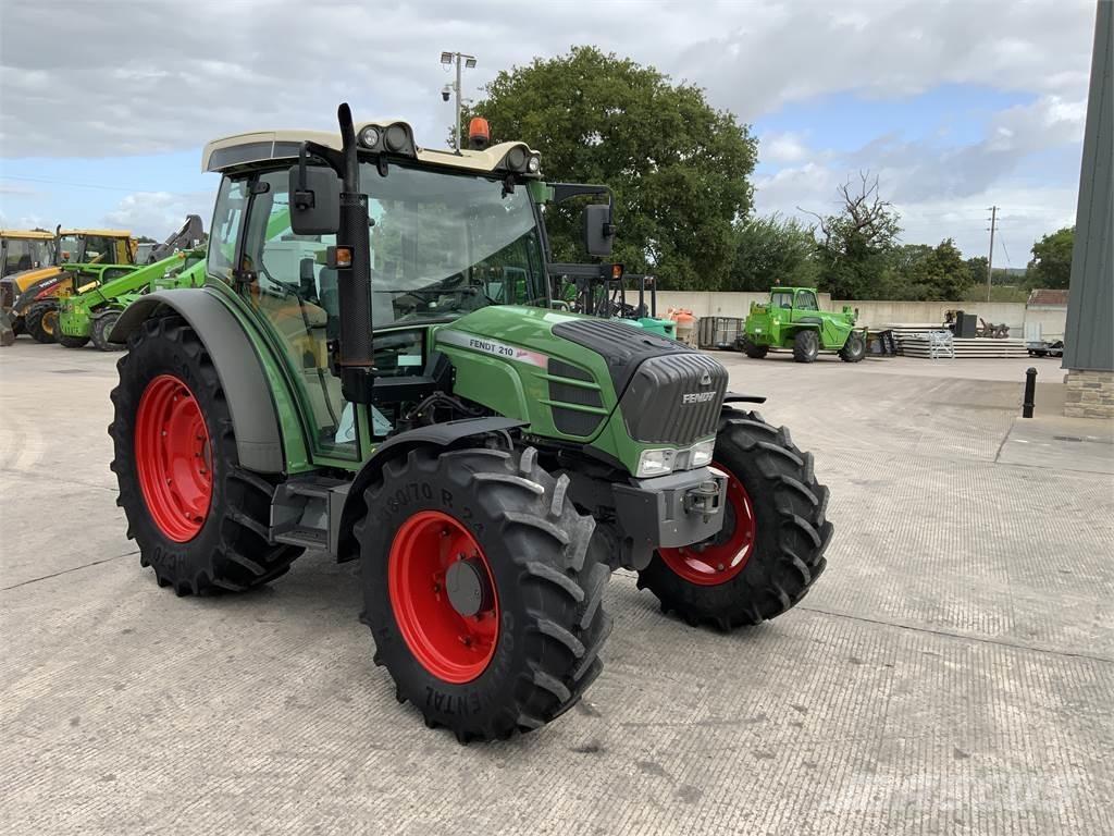 Fendt 210 (ST23989) ماكينات زراعية أخرى