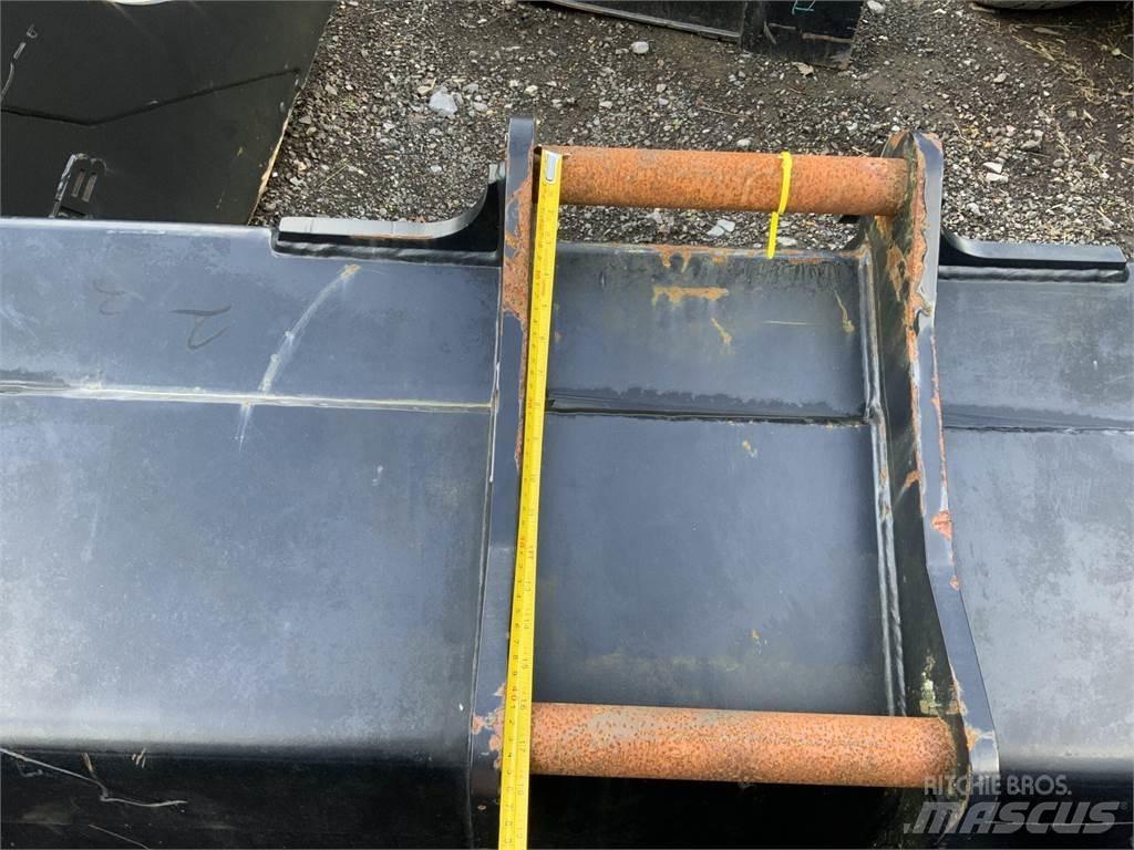 JCB 1400mm S45 Bucket ماكينات زراعية أخرى
