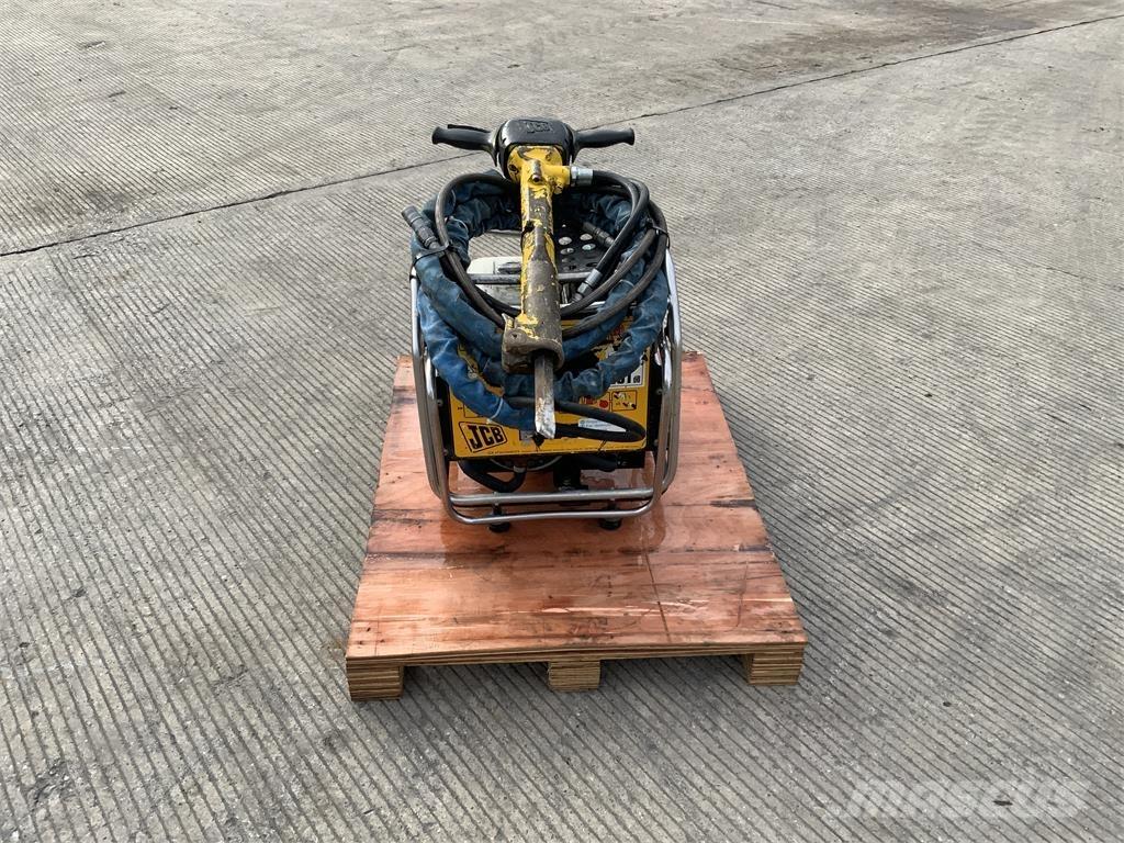 JCB Beaver Pack ماكينات زراعية أخرى