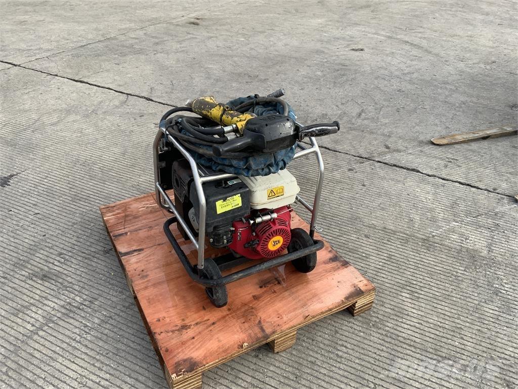 JCB Beaver Pack ماكينات زراعية أخرى