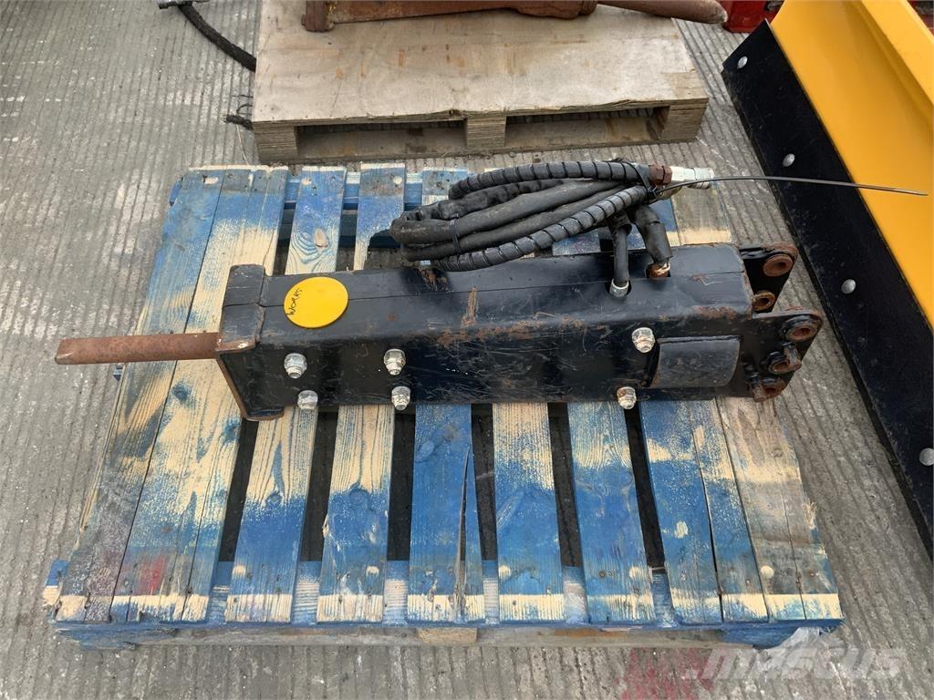 JCB Breaker ماكينات زراعية أخرى