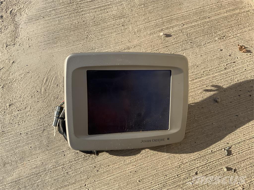 John Deere Screen ماكينات زراعية أخرى