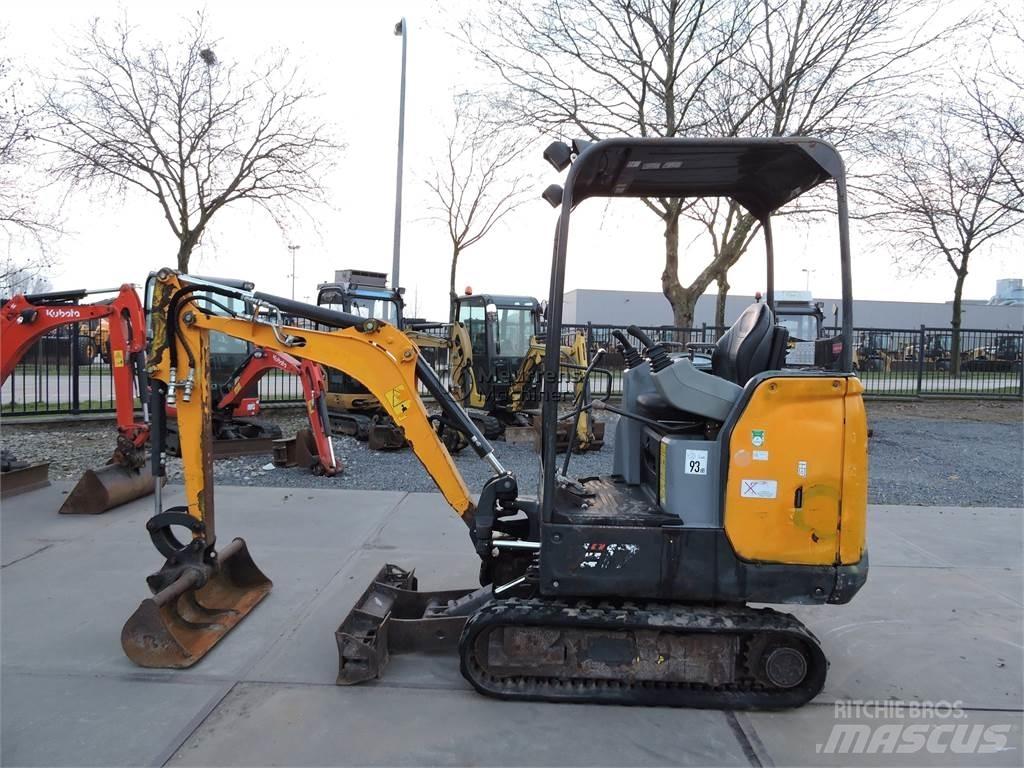 Bobcat E17 أخرى