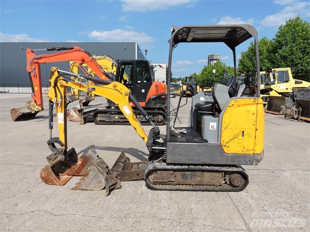 Bobcat E17 أخرى