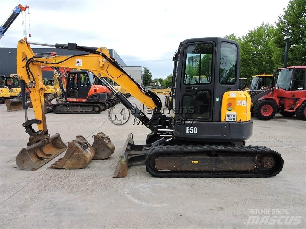 Bobcat E50 أخرى