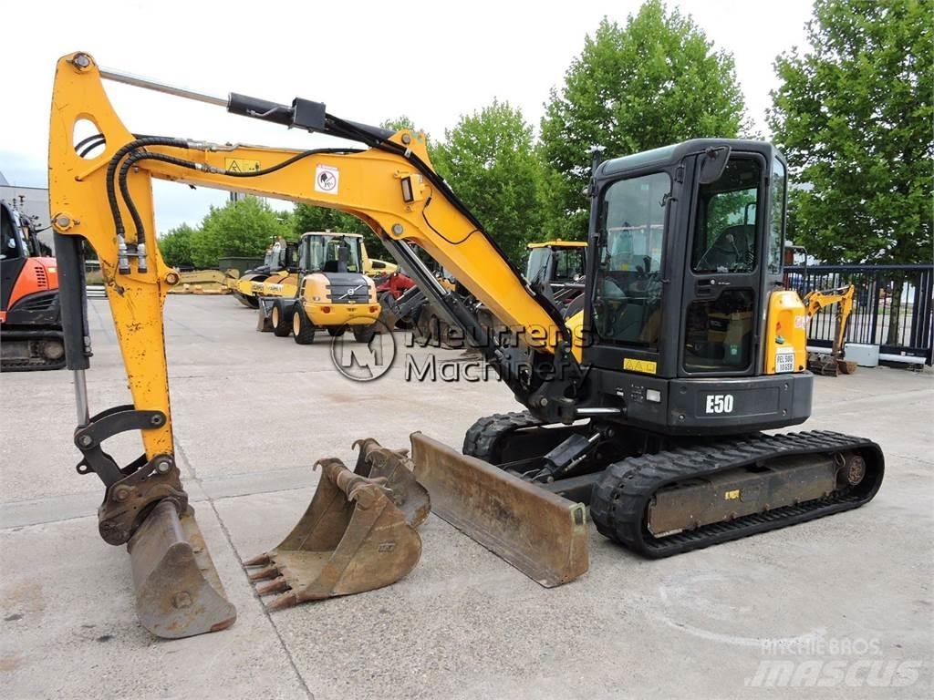 Bobcat E50 أخرى