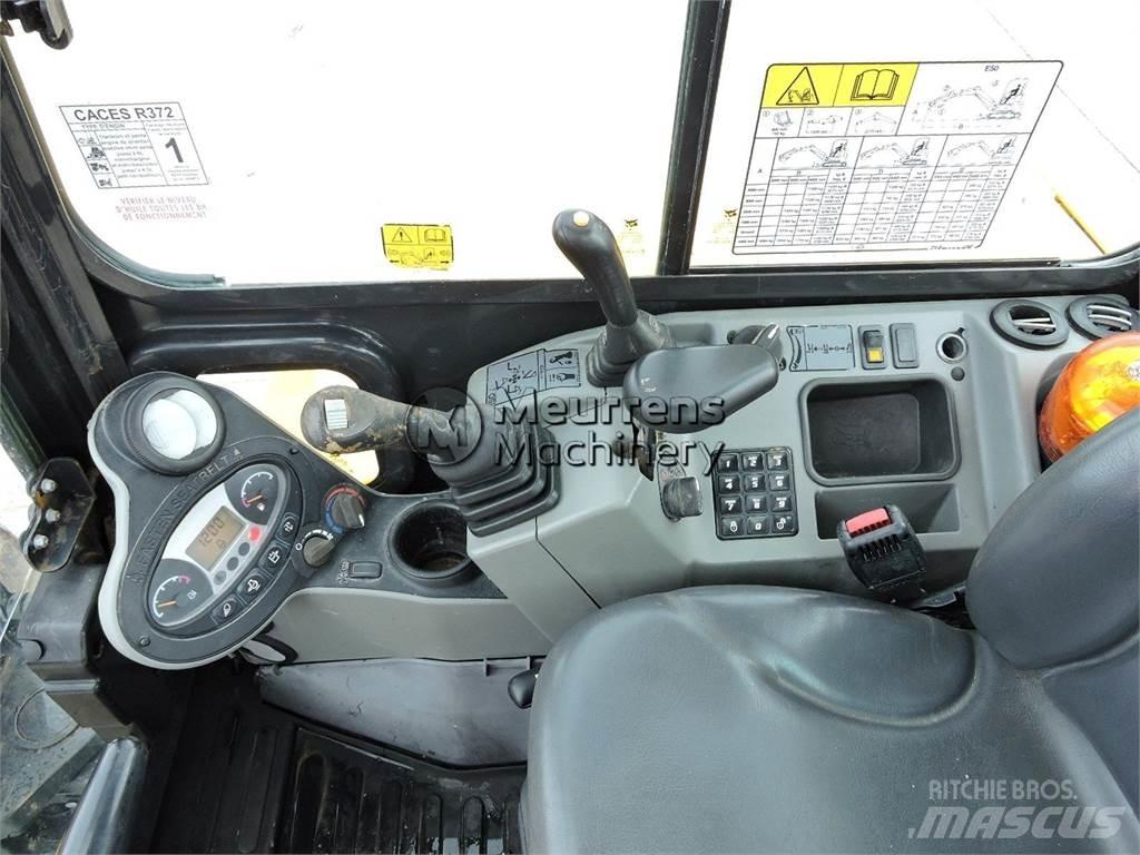 Bobcat E50 أخرى