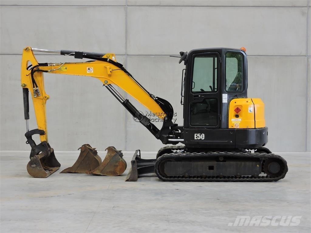 Bobcat E50 أخرى
