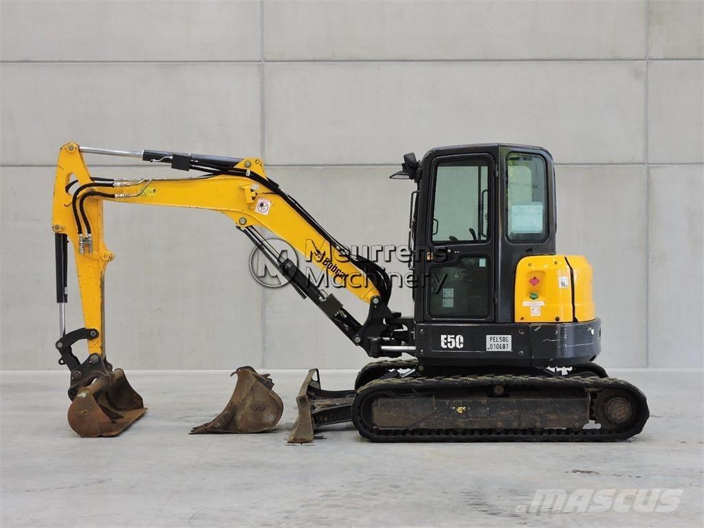 Bobcat E50 أخرى