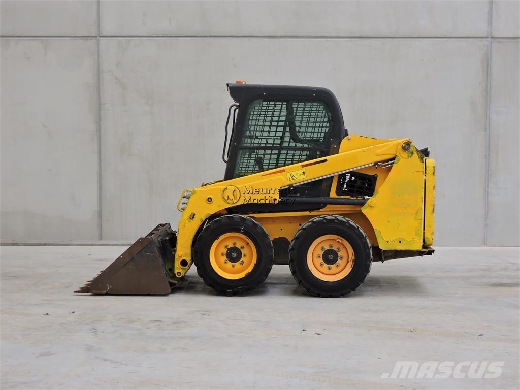Bobcat S450 لوادر بعجل