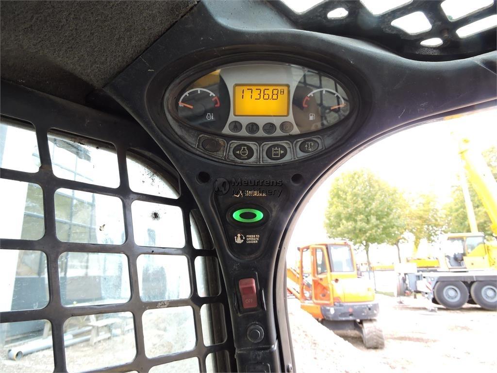 Bobcat S450 لوادر بعجل