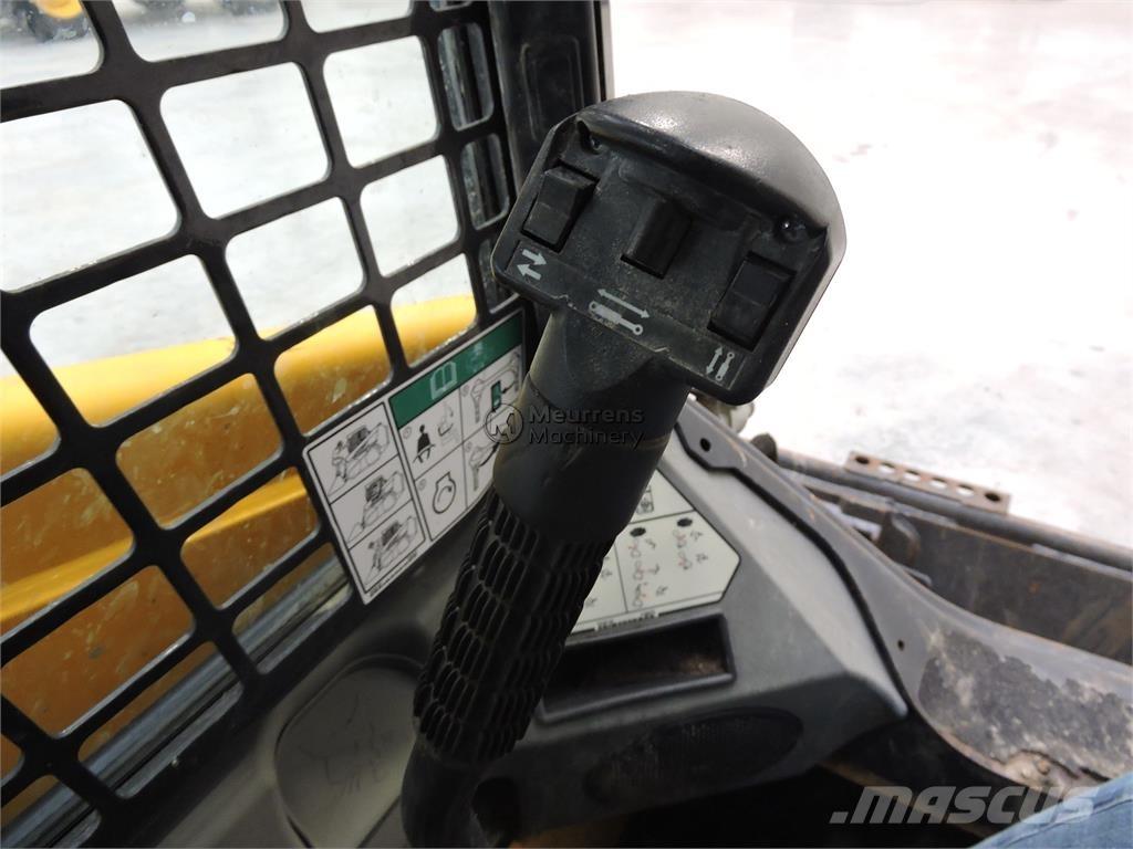 Bobcat S450 لوادر بعجل