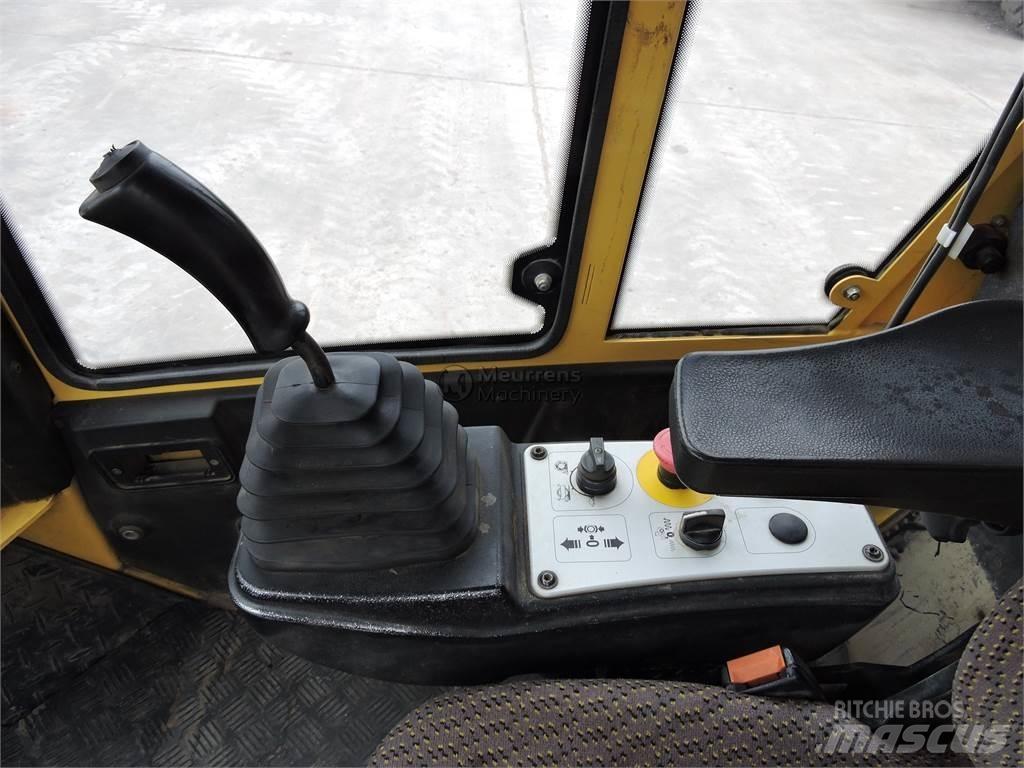 Bomag BW211D-4 مداحل متنوعة