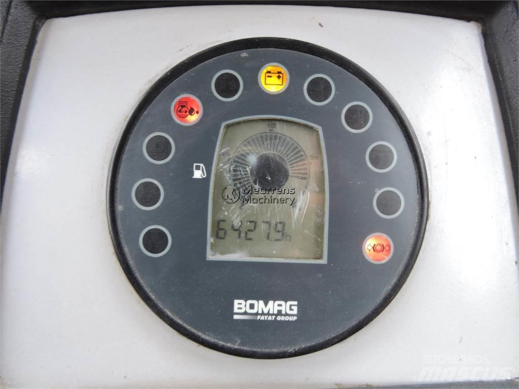 Bomag BW211D-4 مداحل متنوعة