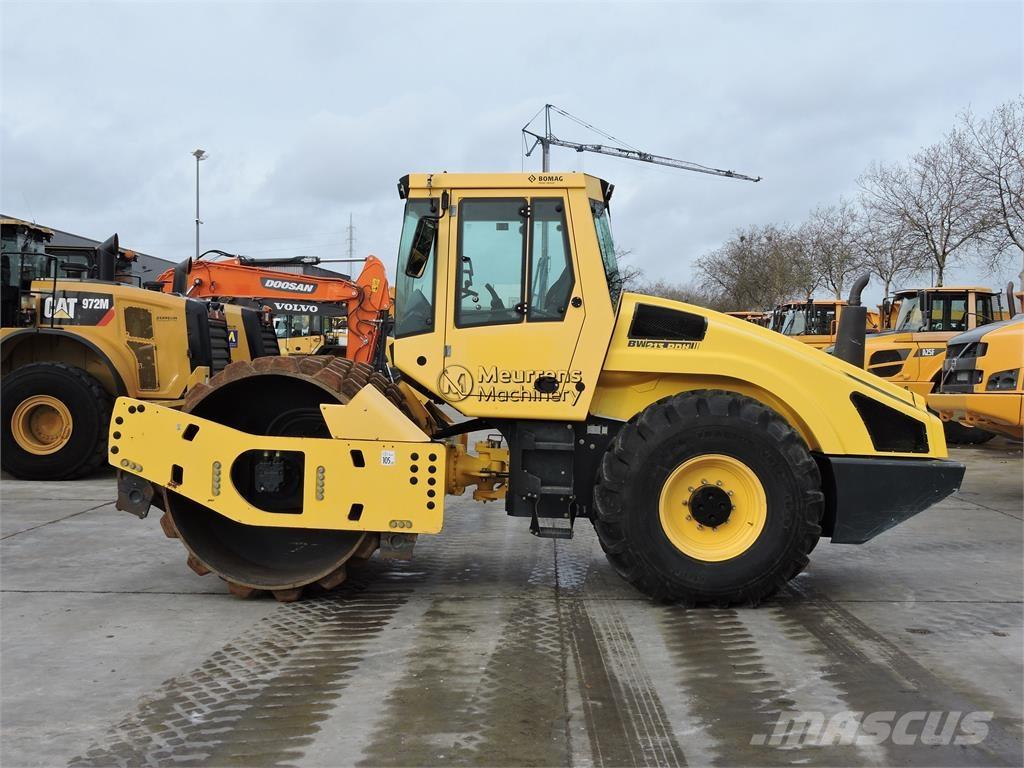 Bomag BW213 مداحل متنوعة