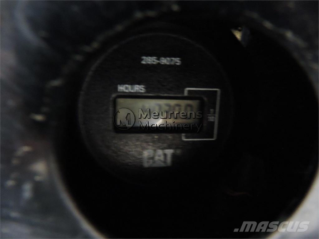 CAT 305.5E powertilt أخرى