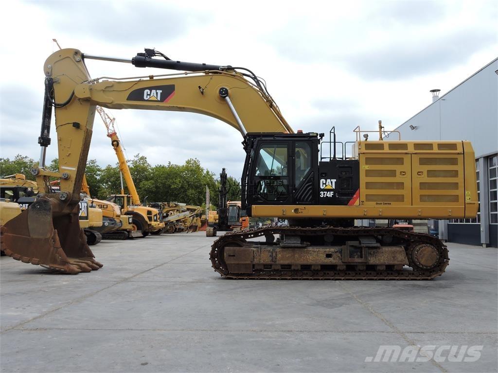 CAT 374FL حفارات زحافة