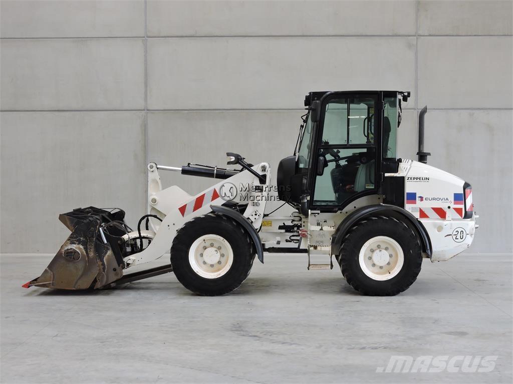 CAT 908M + FORK لوادر بعجل