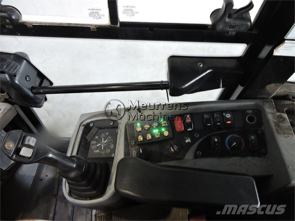 CAT 908M GERMAN لوادر بعجل